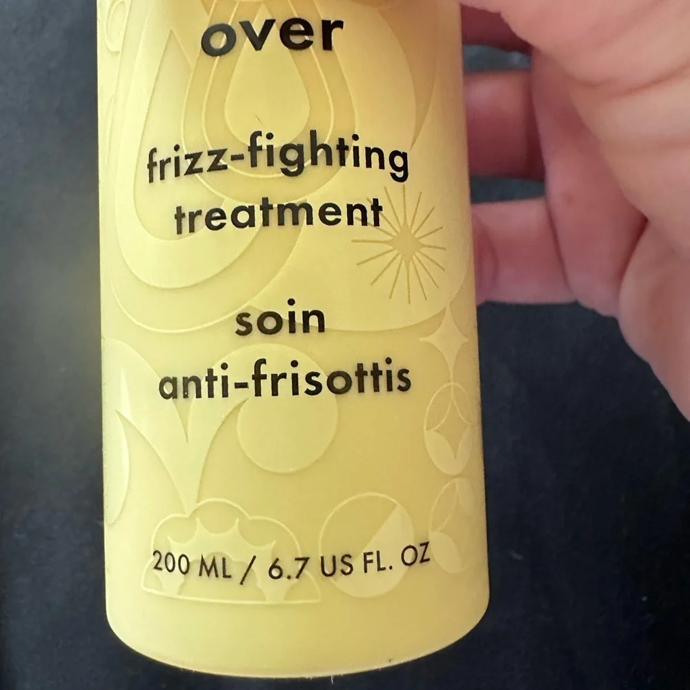 NEW! Amika PRO Smooth Over frizz treatment 6.7 oz brand new